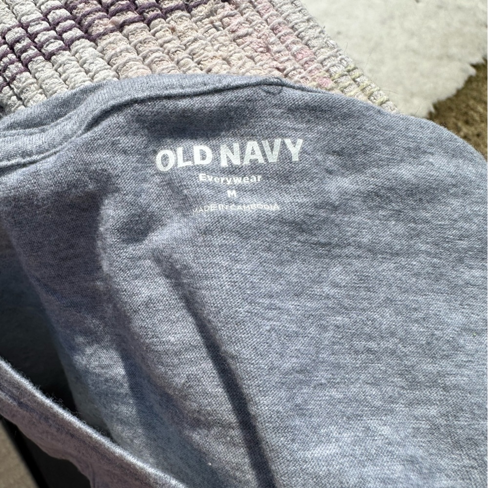 Old navyBasic gray TEE - Picture 7 of 7